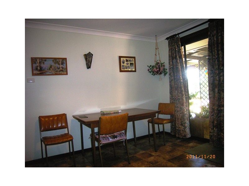 21 Waldeck St, Dongara WA 6525