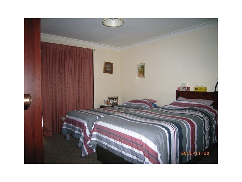 21 Waldeck St, Dongara WA 6525