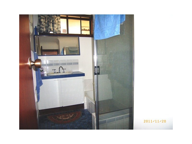 21 Waldeck St, Dongara WA 6525