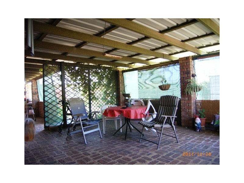 21 Waldeck St, Dongara WA 6525