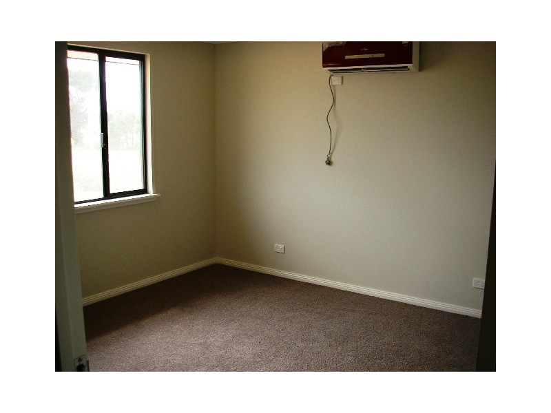 16 Cardwell Gardens, Dongara WA 6525