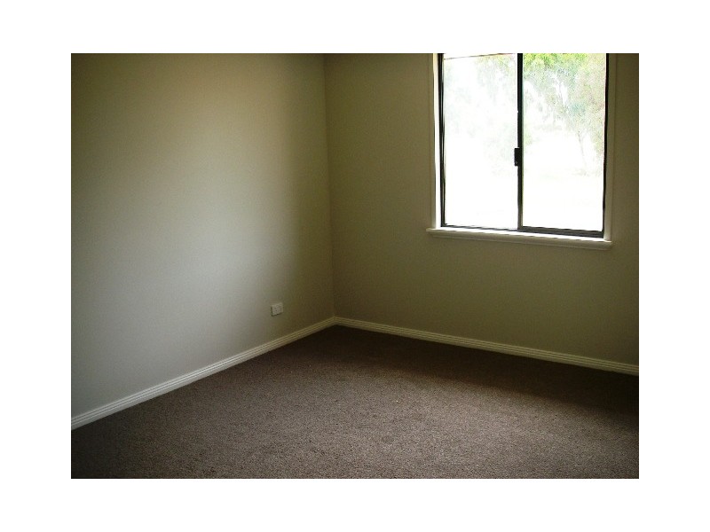 16 Cardwell Gardens, Dongara WA 6525