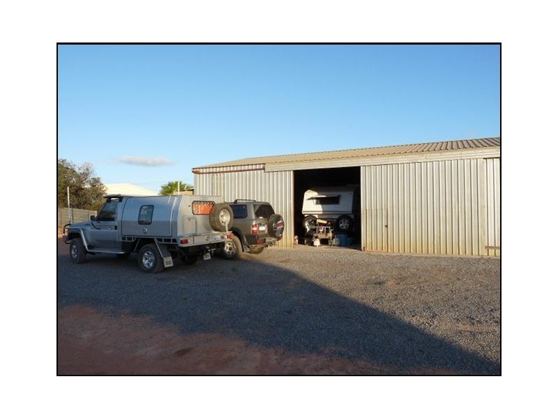 6 Vlamingh Cres, Denham WA 6537