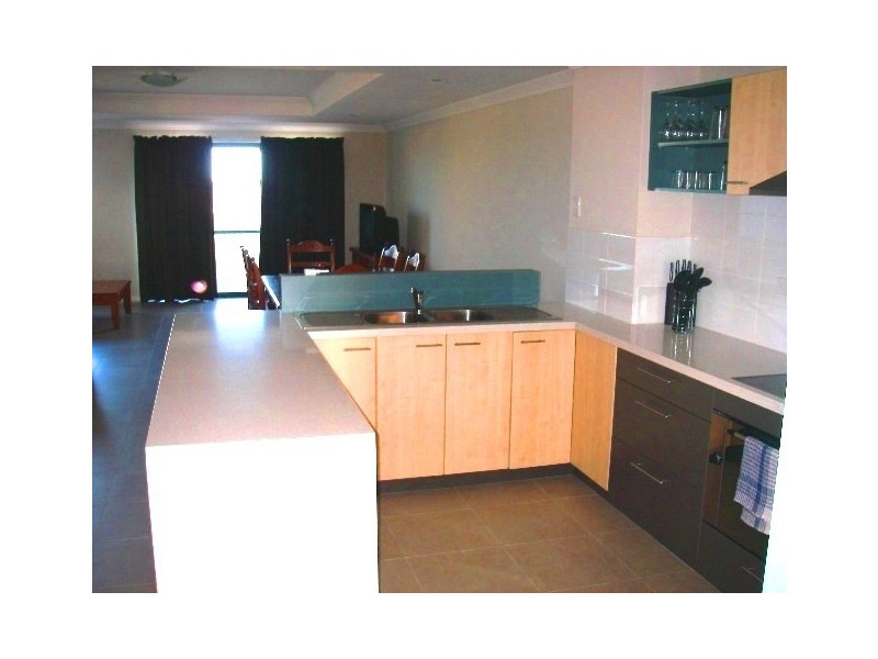 9/129 Point Leander Drive, Port Denison WA 6525