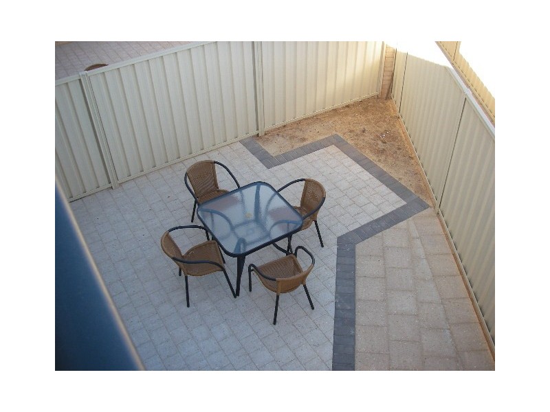 10/129 Point Leander Drive, Port Denison WA 6525