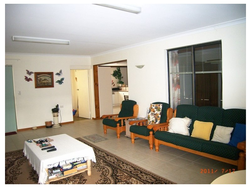 31 Hampton St, Port Denison WA 6525