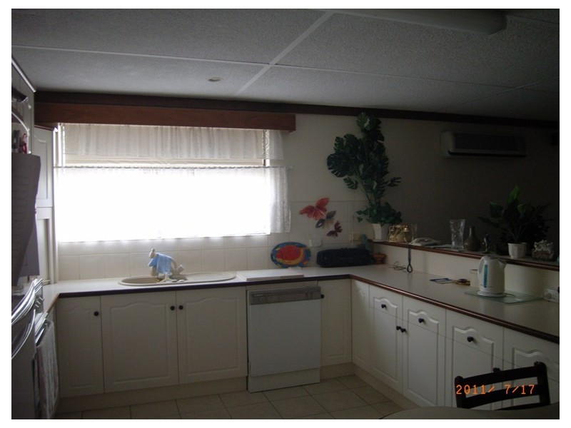 31 Hampton St, Port Denison WA 6525