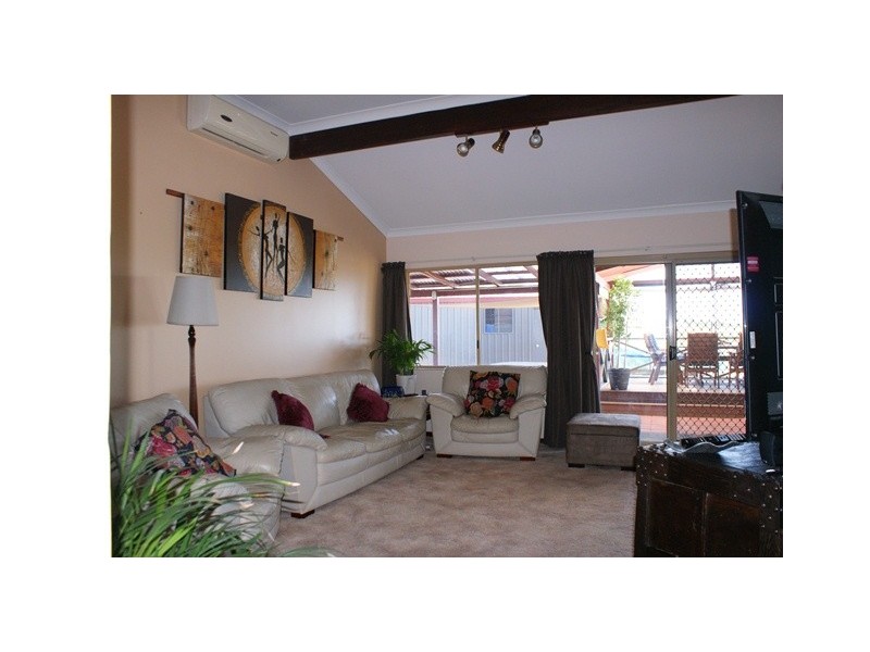 31 Church Street, Dongara WA 6525