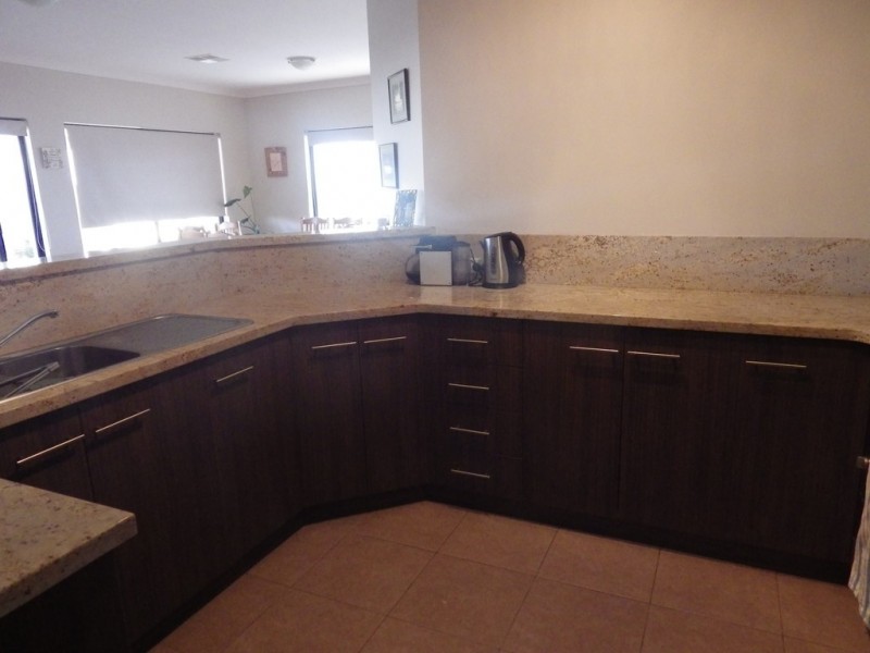 39 Premier Circle, Dongara WA 6525