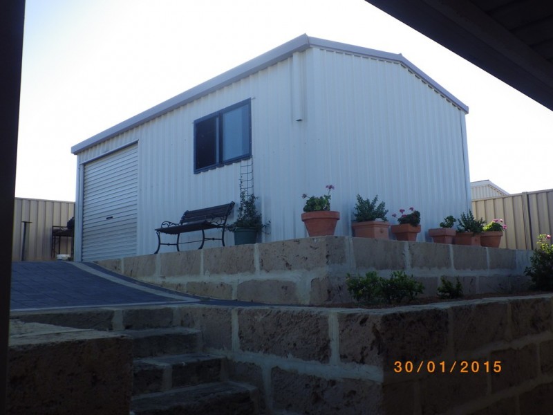 39 Premier Circle, Dongara WA 6525