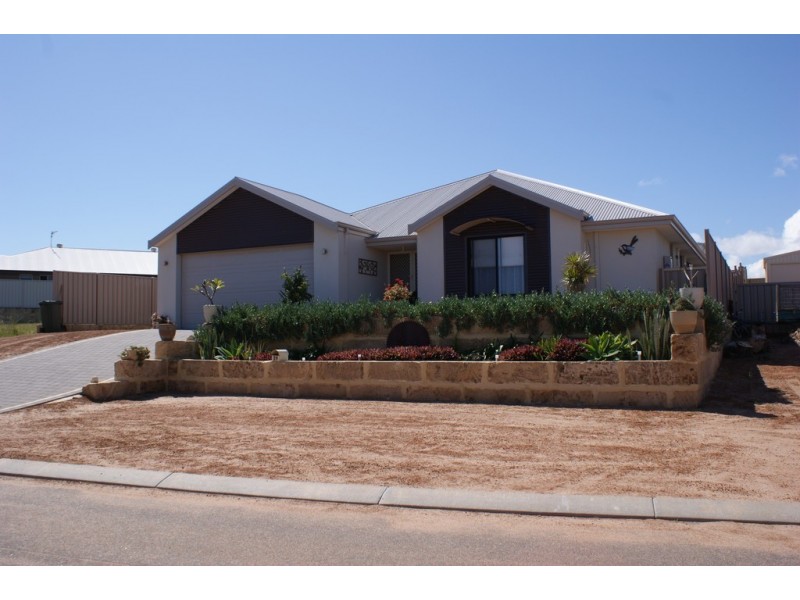 39 Premier Circle, Dongara WA 6525