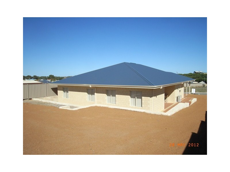41 Premier Circle, Dongara WA 6525