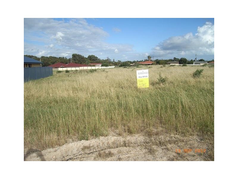3 (Lot 715) Gem Way, Dongara WA 6525