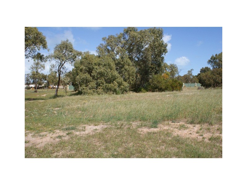 26 (Lot 243) Bayliss Road, Dongara WA 6525