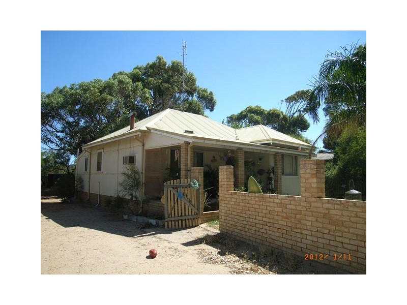 9 Dawson Ave, Port Denison WA 6525