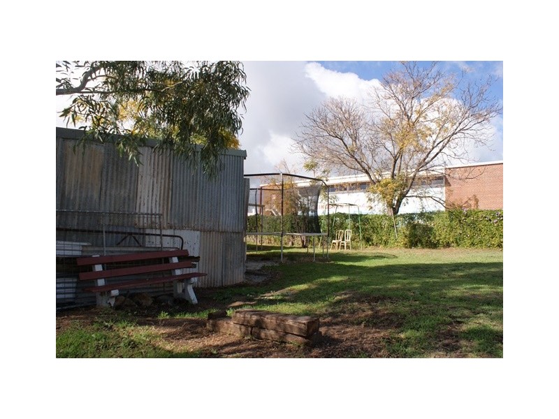 13-15 Victoria Road, Mingenew WA 6522