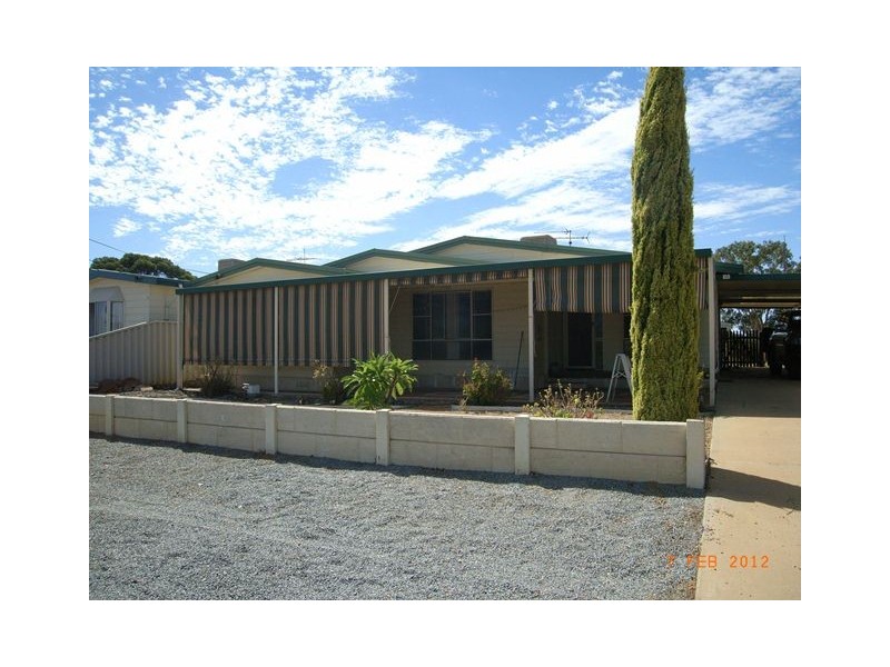 15 Gooch Street, Three Springs WA 6519