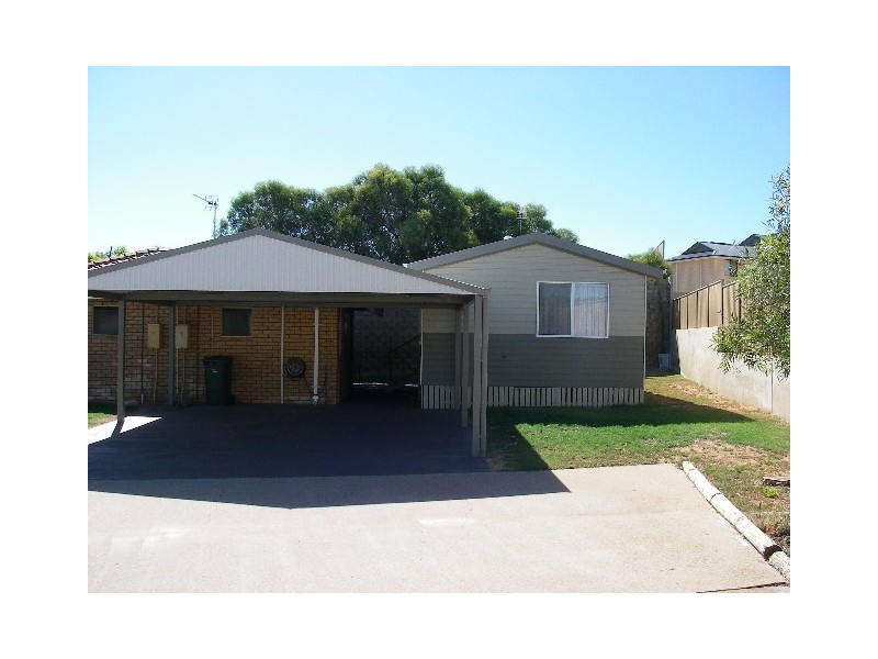 9/123 Point Leander Drive, Port Denison WA 6525