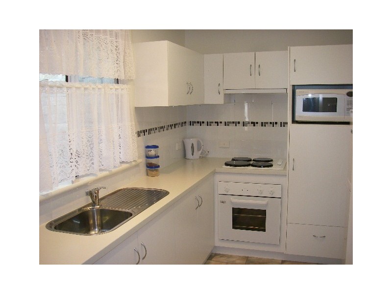 9/123 Point Leander Drive, Port Denison WA 6525