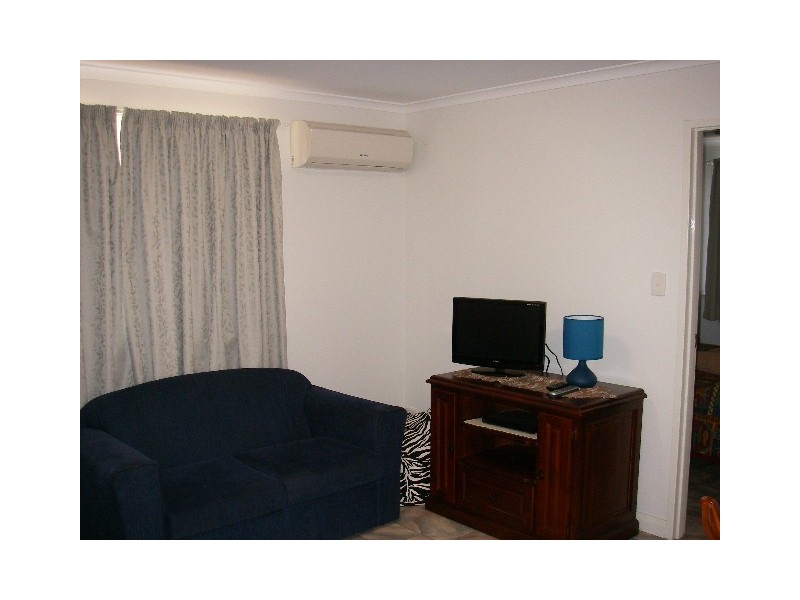 9/123 Point Leander Drive, Port Denison WA 6525