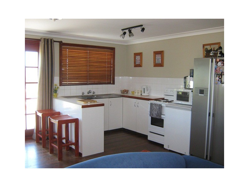 12 Downes Way, Port Denison WA 6525