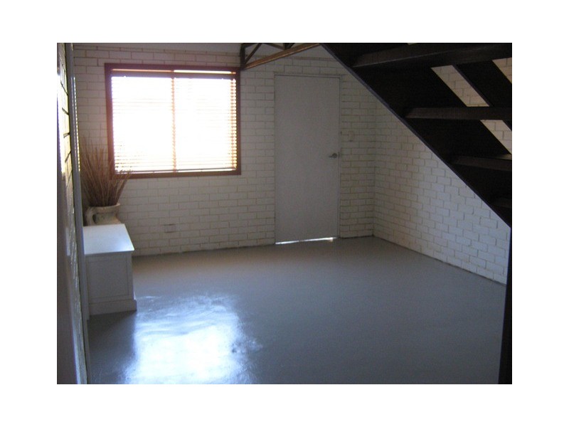 12 Downes Way, Port Denison WA 6525