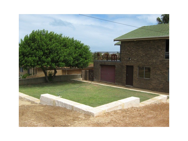 12 Downes Way, Port Denison WA 6525