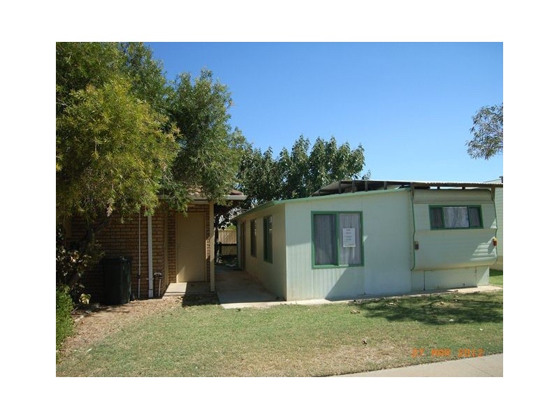 17/123 Point Leander Drive, Port Denison WA 6525