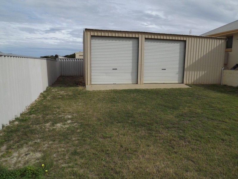 10 Sea Ripple Ave, Port Denison WA 6525