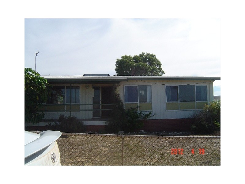 12 Bungaru Road, Port Denison WA 6525