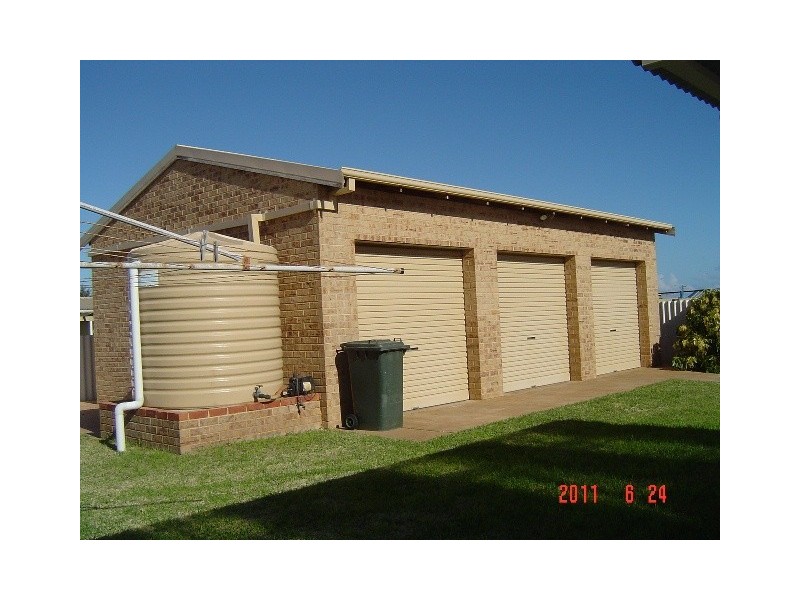 11 Carnarvon Street, Port Denison WA 6525