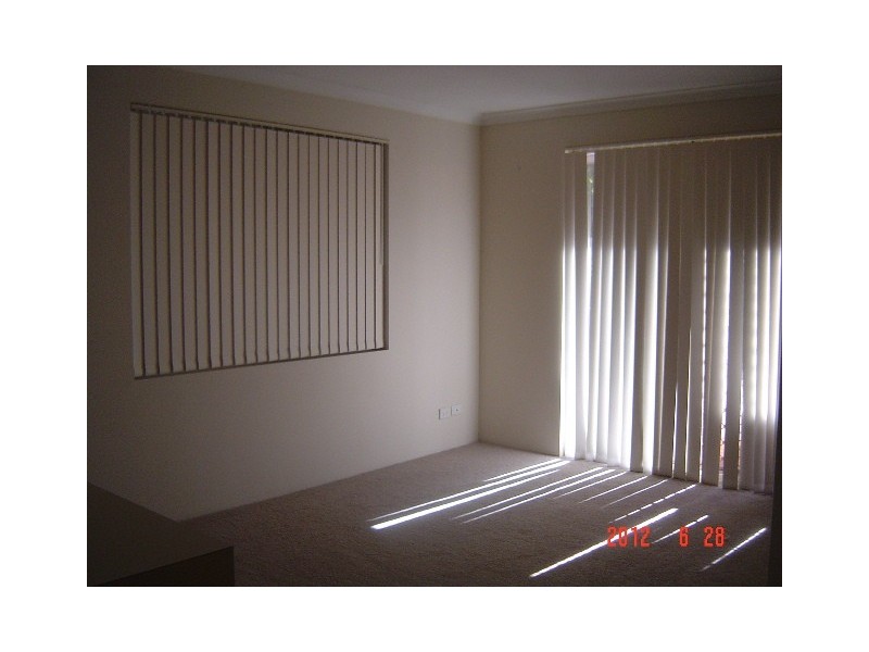 4/14 HOSKEN, Dongara WA 6525