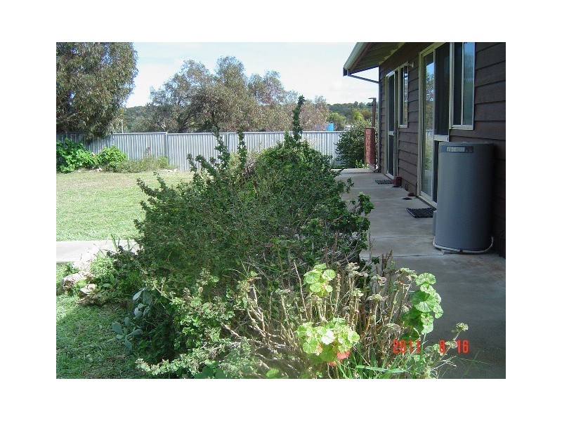 7 – 9 Massingham Drive, Dongara WA 6525