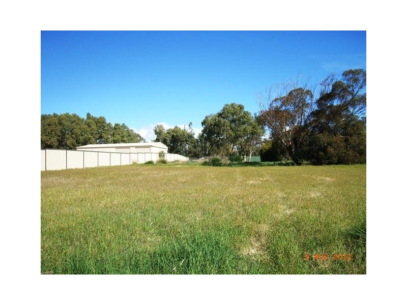 10 Bayliss Road, Dongara WA 6525