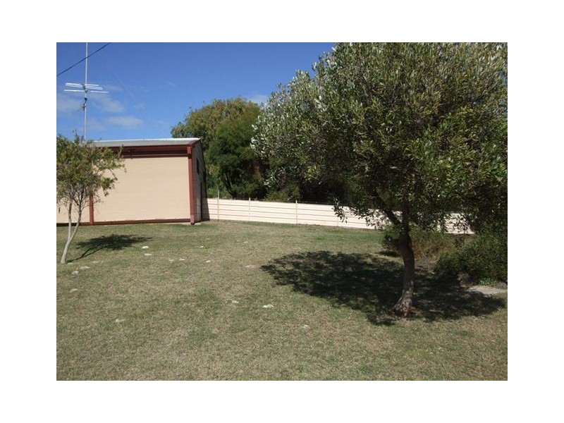 9 Hendy Street, Port Denison WA 6525