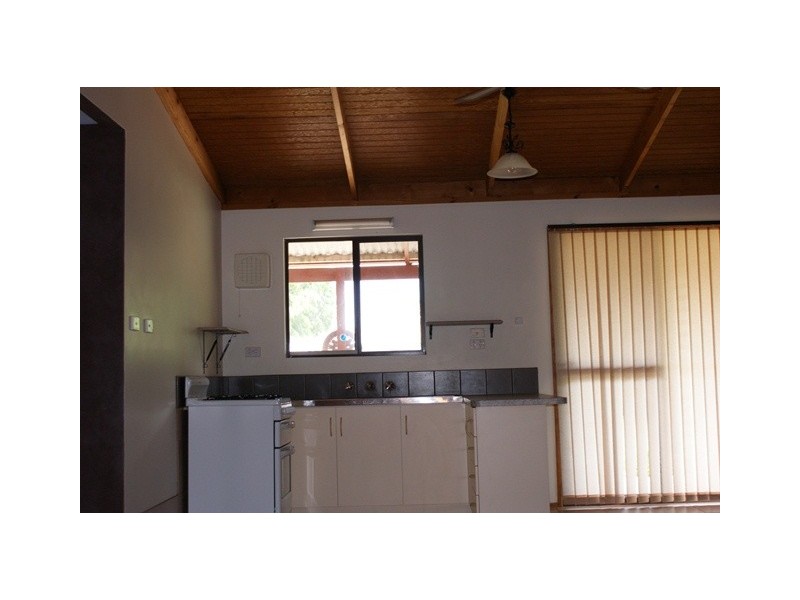 9 Hendy Street, Port Denison WA 6525