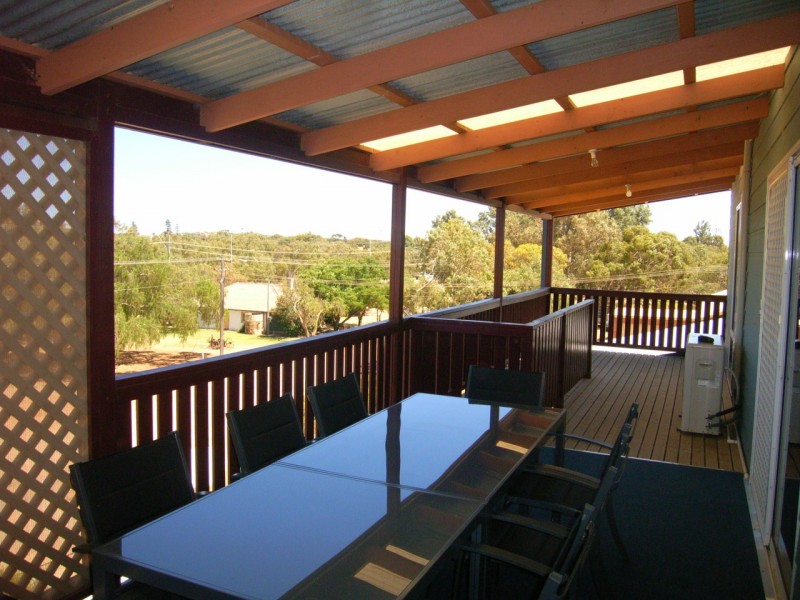 10 Parker Street, Port Denison WA 6525