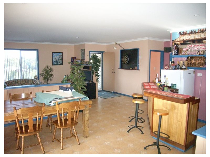 10 Parker Street, Port Denison WA 6525