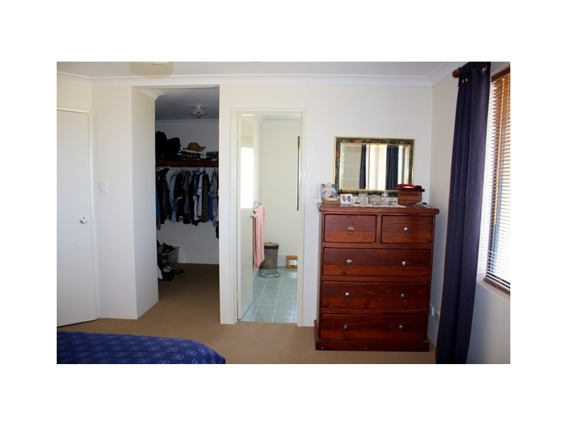 4 Barrett Cove, Dongara WA 6525