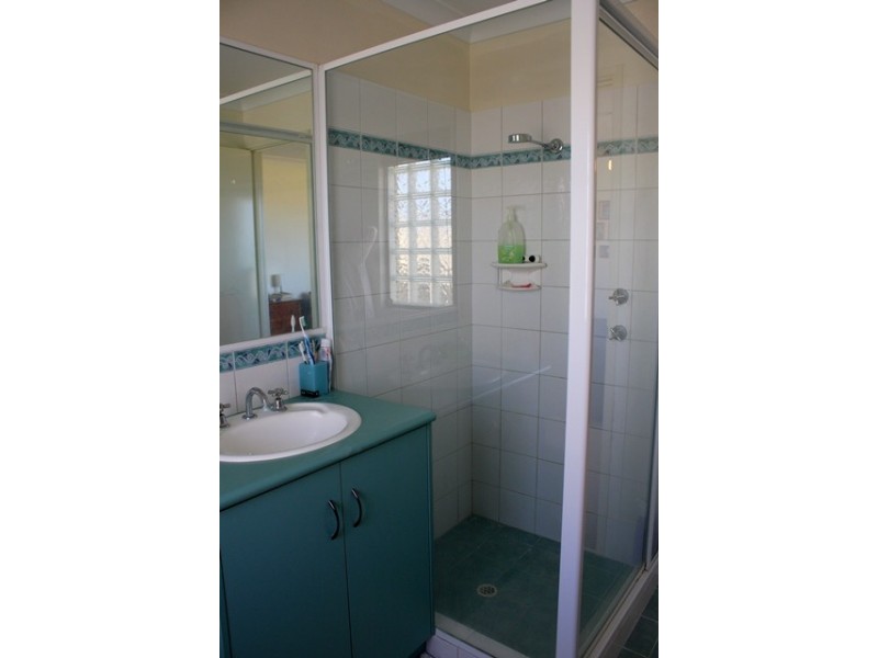 4 Barrett Cove, Dongara WA 6525