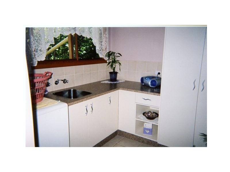 8 Smith Street, Dongara WA 6525