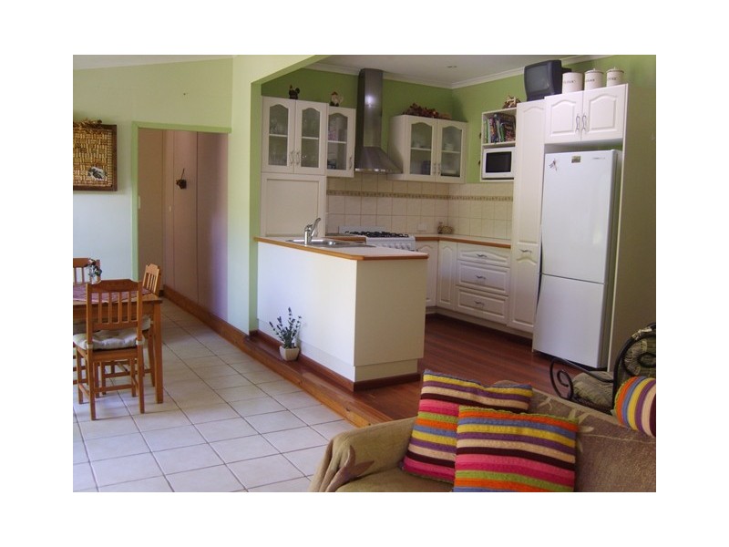 8 Smith Street, Dongara WA 6525