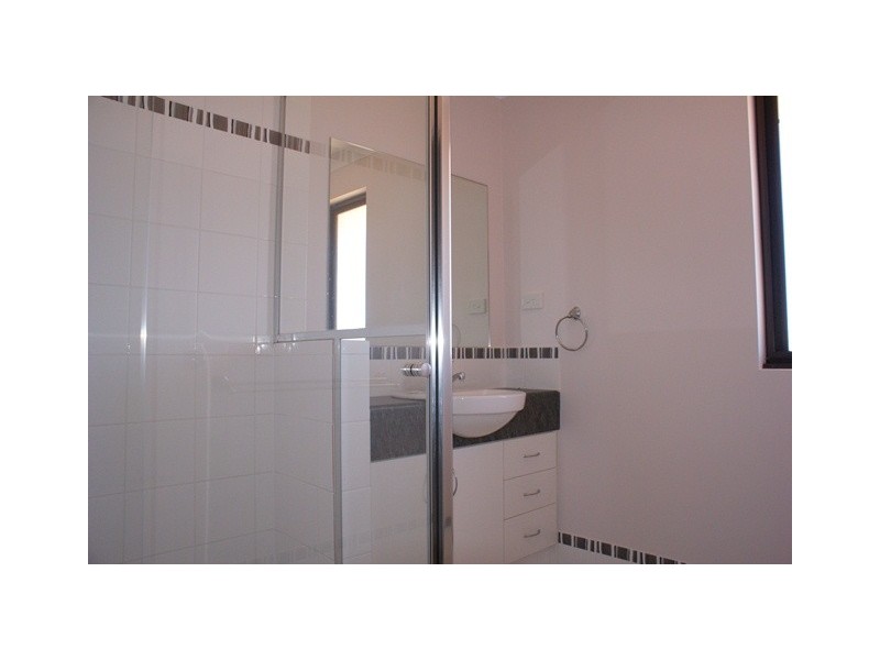 8 Oakley Ridge, Denham WA 6537