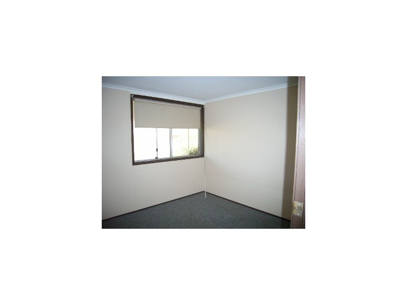 8B Criddle, Dongara WA 6525