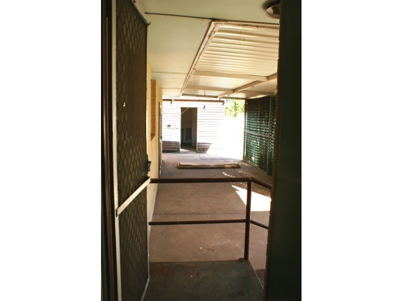 2 Reserve Street, Dongara WA 6525