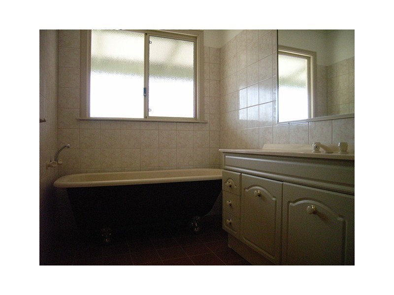 235 St Dominics, Springfield WA 6525