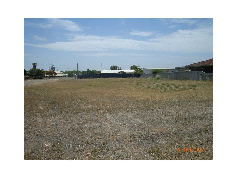 16 Scott Road, Dongara WA 6525