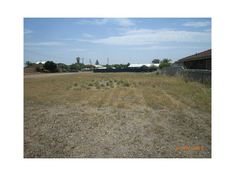 16 Scott Road, Dongara WA 6525