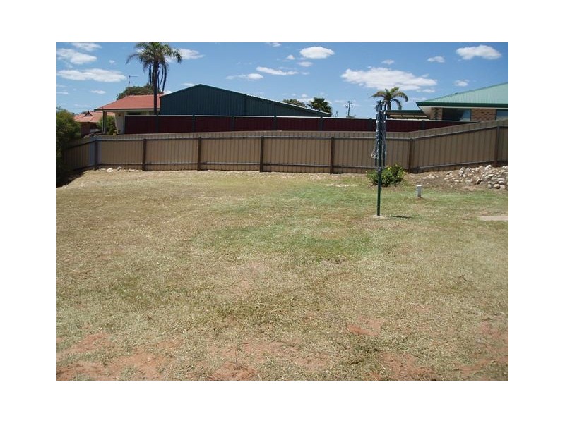 8 Richardson Rd, Port Denison WA 6525