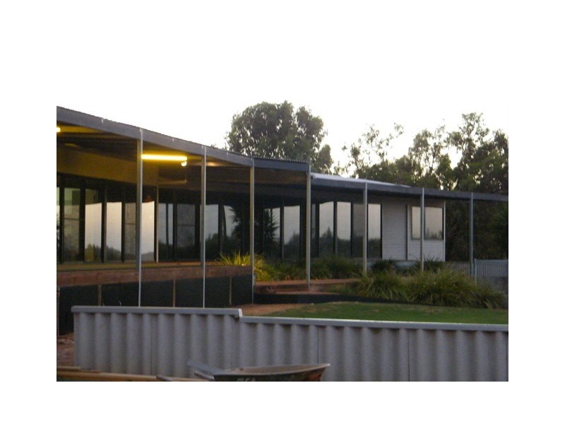 126 Fane Road, Dongara WA 6525